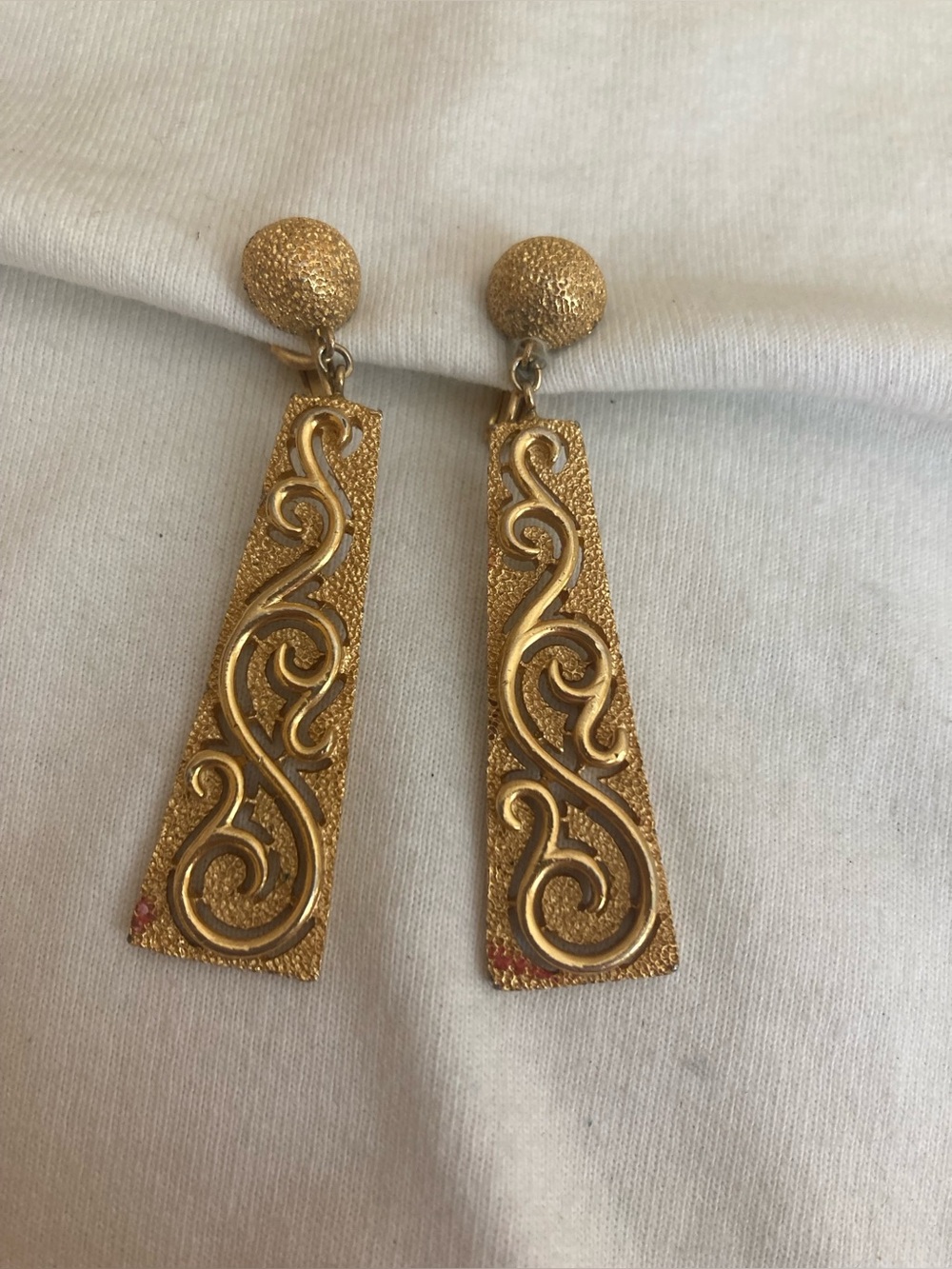 Trifari Signed Vintage Clip on Swirl Earrings